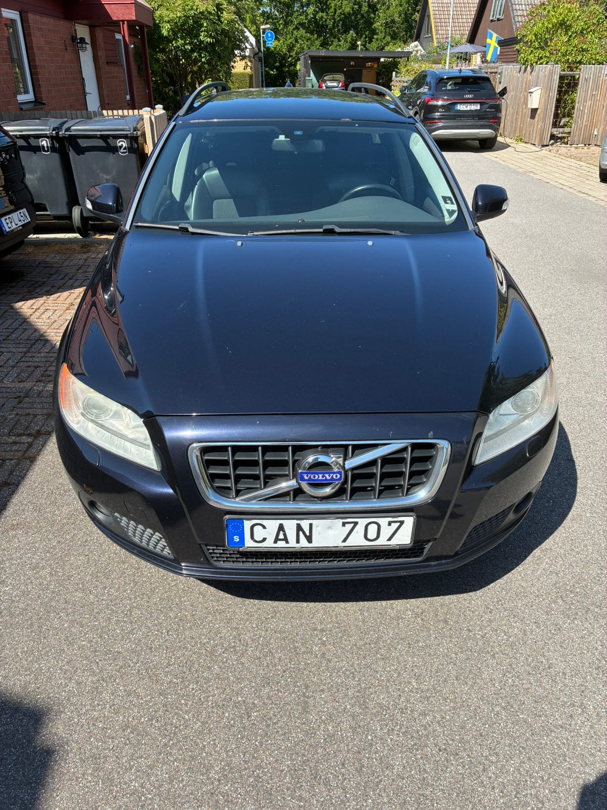 Volvo V70 2011 – bild 1 av 10