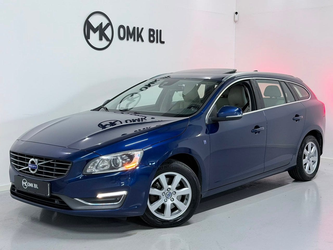 Volvo V60 2015 – bild 1 av 24