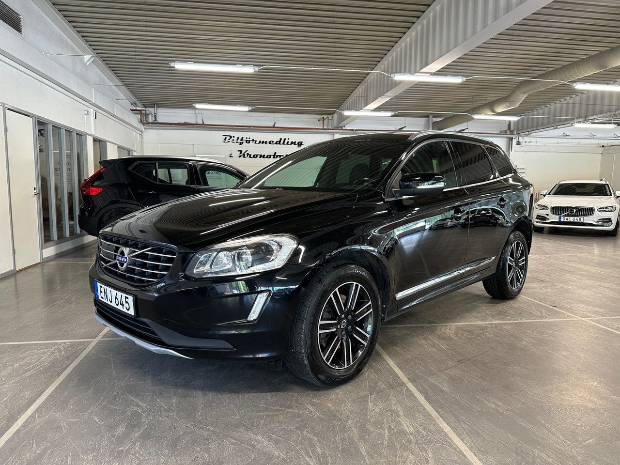 Volvo XC60 2017 – bild 1 av 15