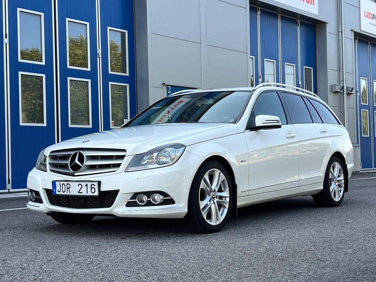 Mercedes-Benz C220 2012 – bild 1 av 24