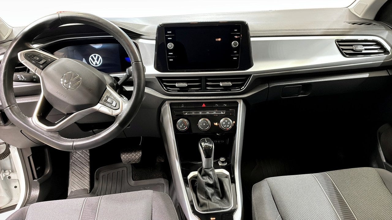 Volkswagen T-Roc 2023 – bild 1 av 8
