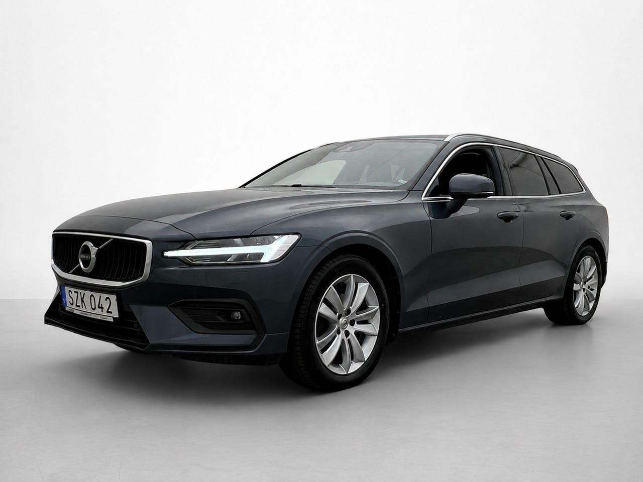Volvo V60 2019 – bild 1 av 8