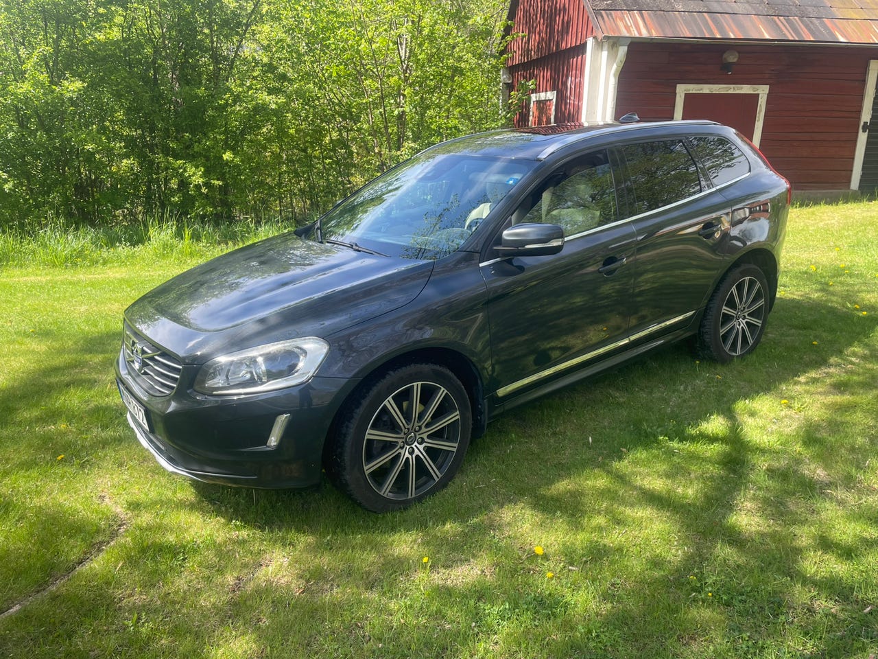 Volvo XC60 2015 – bild 1 av 8