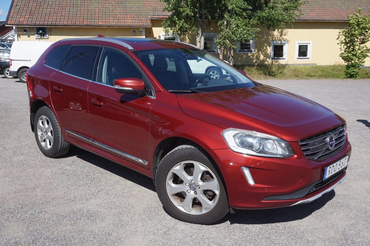 Volvo XC60 2016 – bild 1 av 8