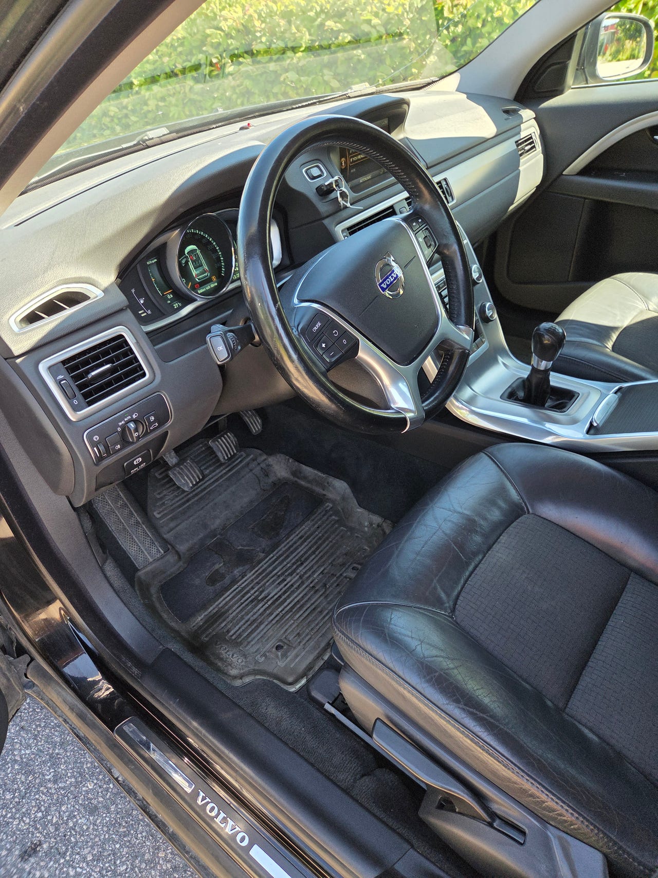 Volvo V70 2014 – bild 1 av 4