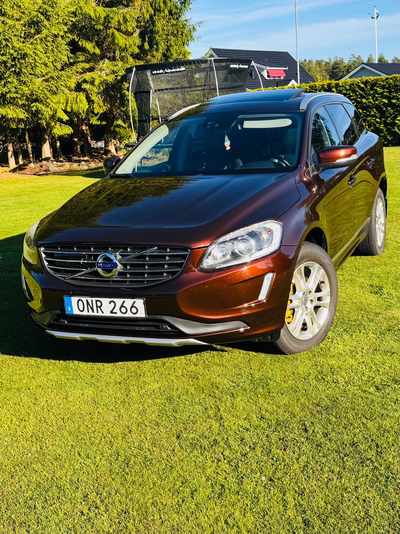Volvo XC60 2014 – bild 1 av 9