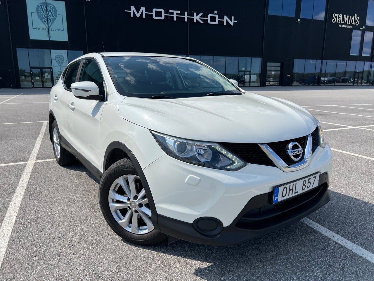 Nissan Qashqai 2017 – bild 1 av 15