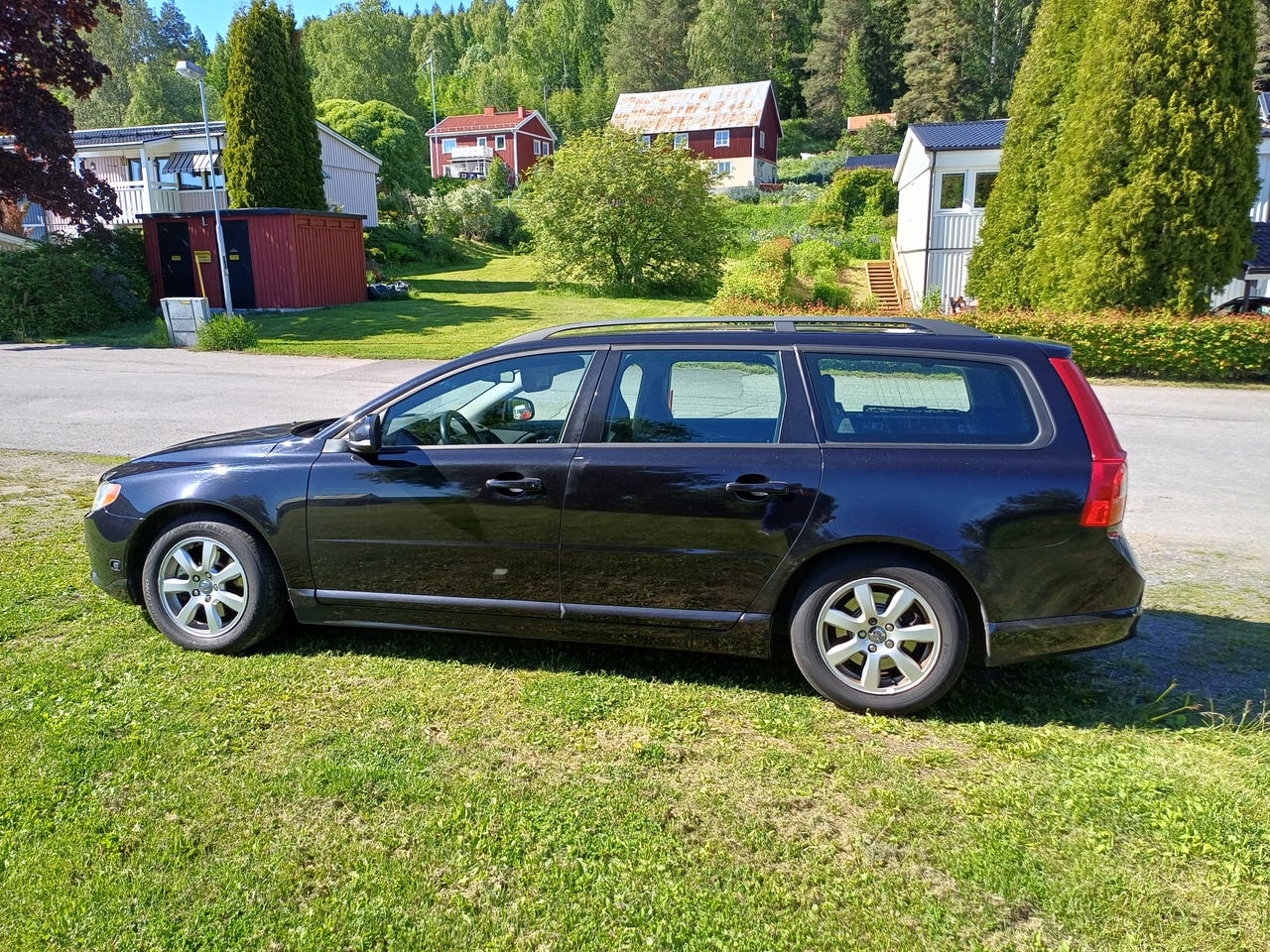 Volvo V70 2013 – bild 1 av 8