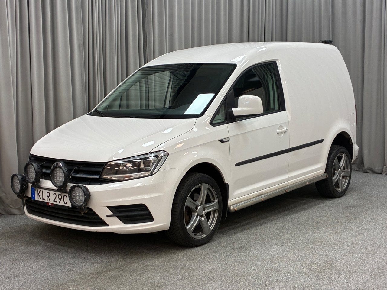Volkswagen Caddy 2019 – bild 1 av 13