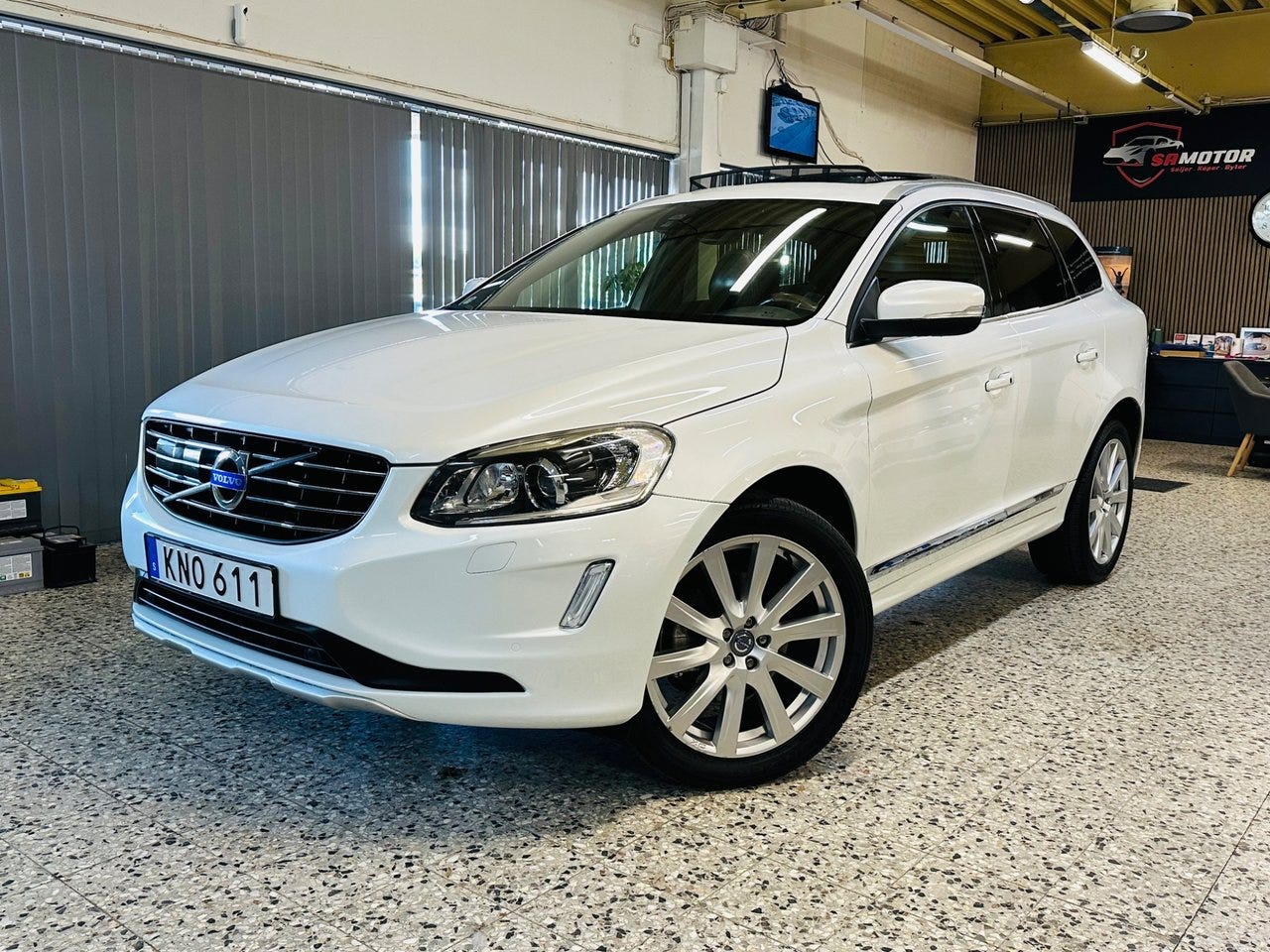 Volvo XC60 2015 – bild 1 av 24