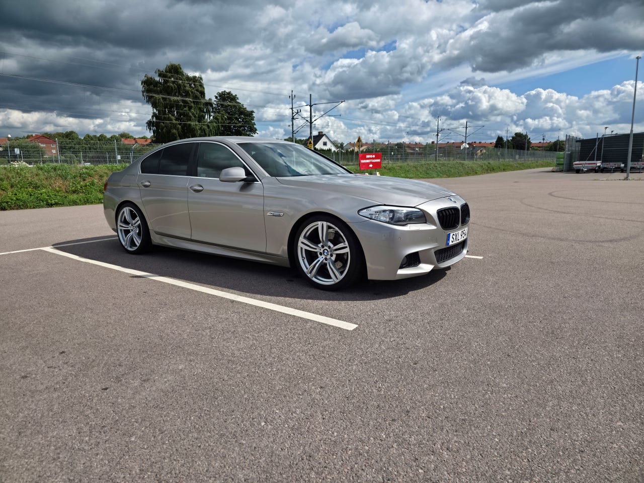 BMW 520d 2013 – bild 1 av 10