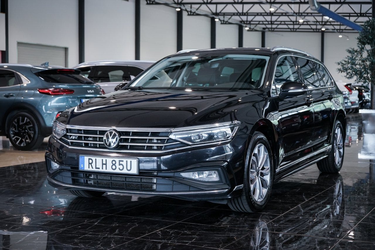 Volkswagen Passat 2022 – bild 1 av 24