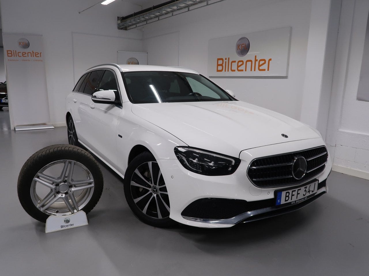 Mercedes-Benz E 300 2021 – bild 1 av 24