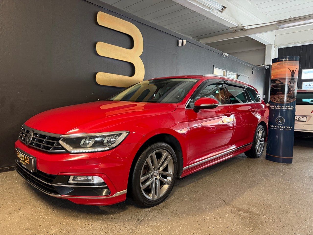 Volkswagen Passat 2018 – bild 1 av 24