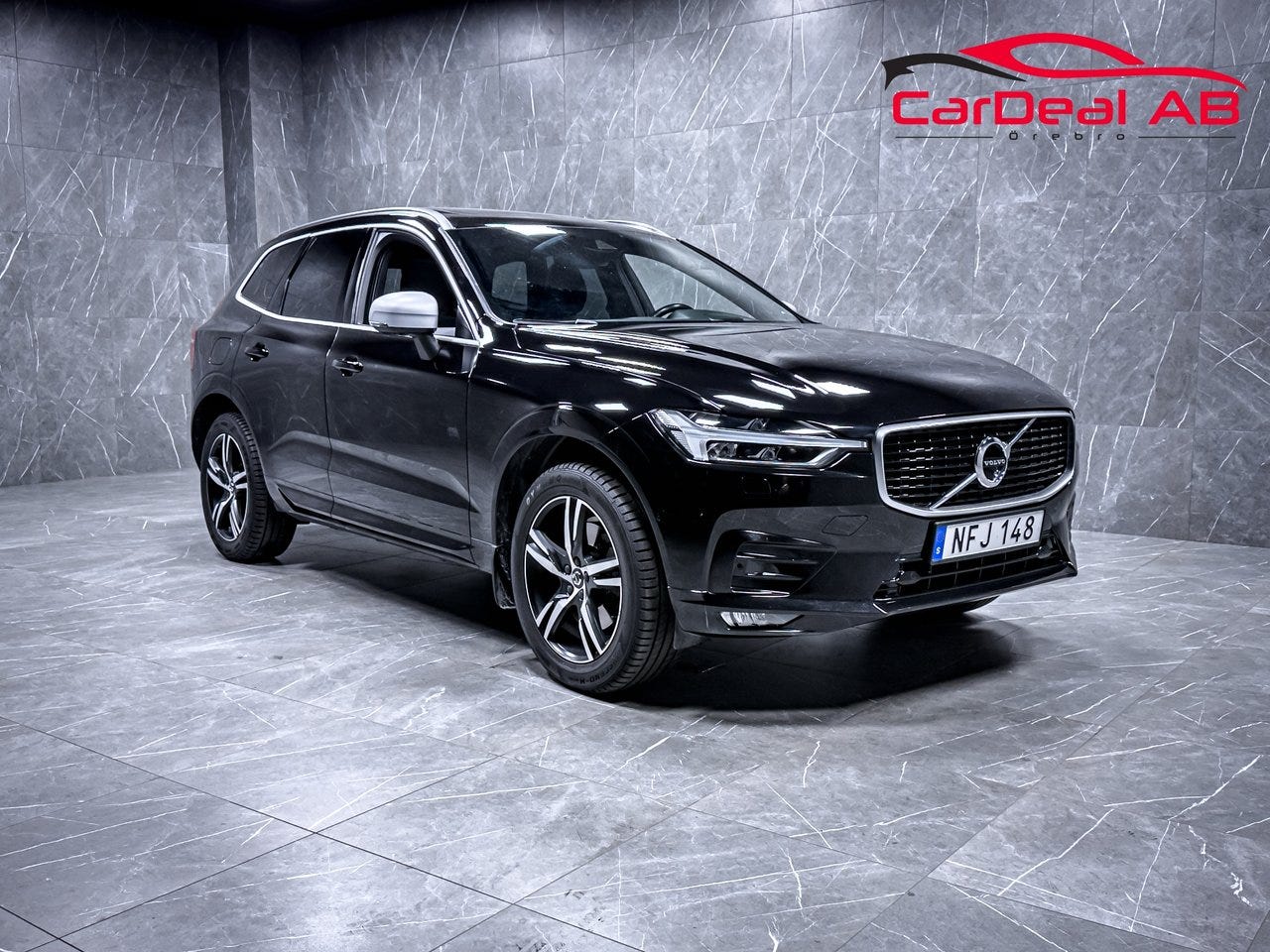 Volvo XC60 2019 – bild 1 av 24