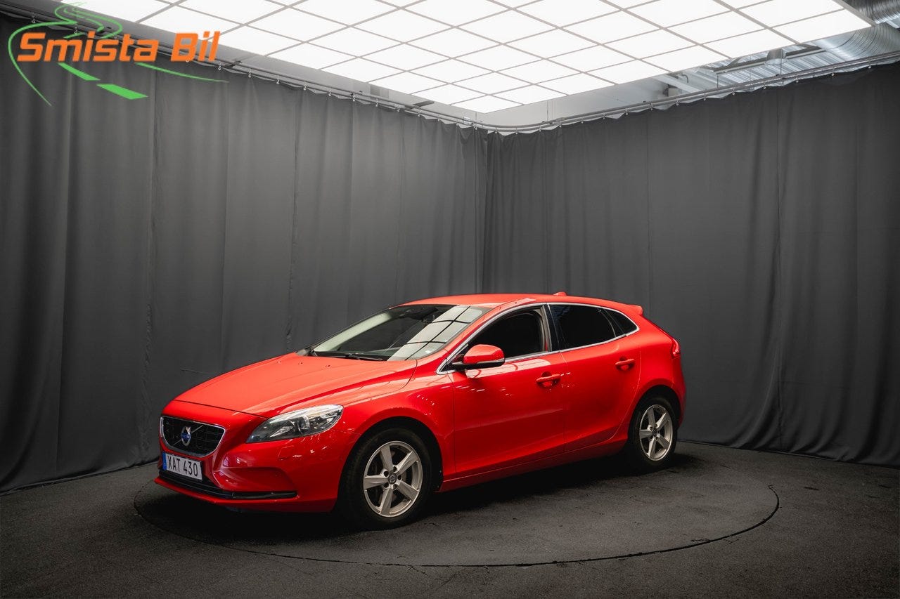 Volvo V40 2015 – bild 1 av 17
