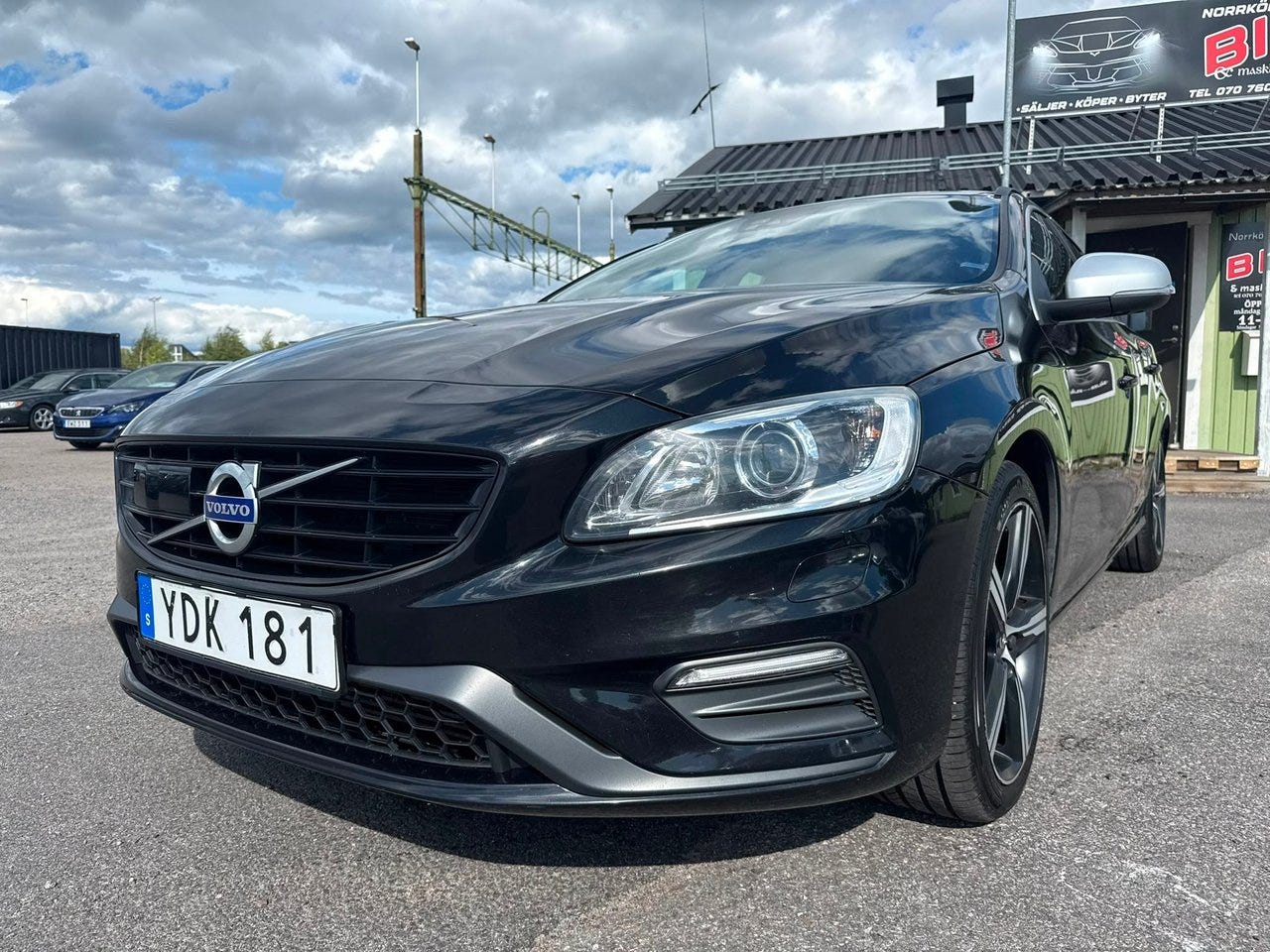 Volvo V60 2017 – bild 1 av 12