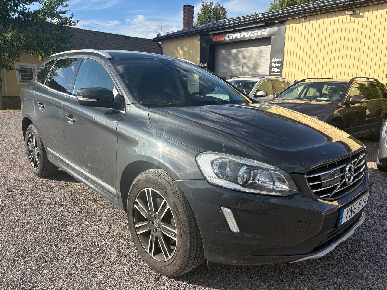 Volvo XC60 2017 – bild 1 av 9