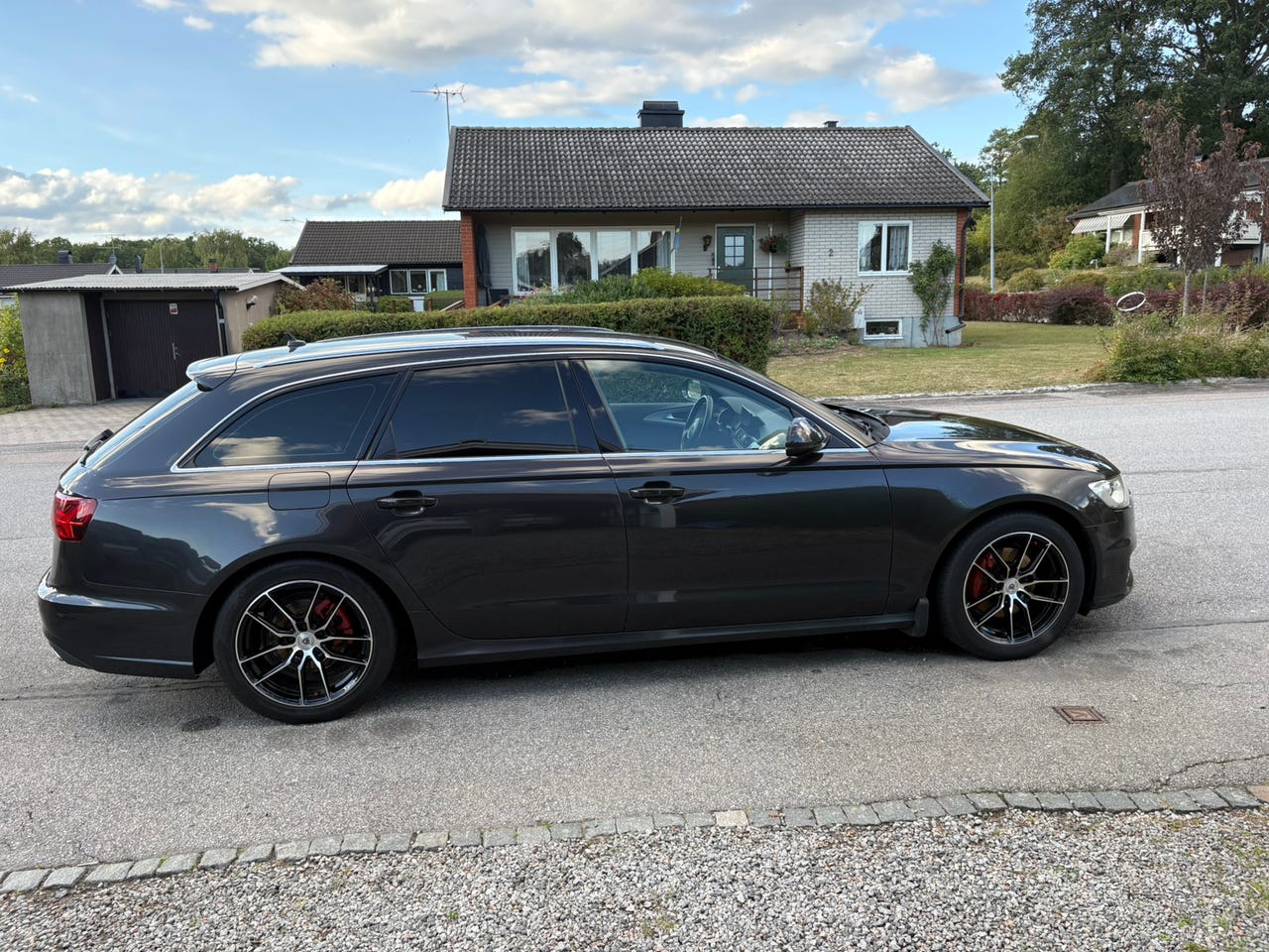 Audi A6 2016 – bild 1 av 11