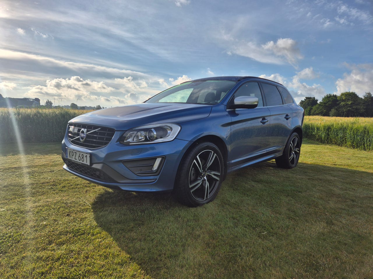 Volvo XC60 2017 – bild 1 av 7