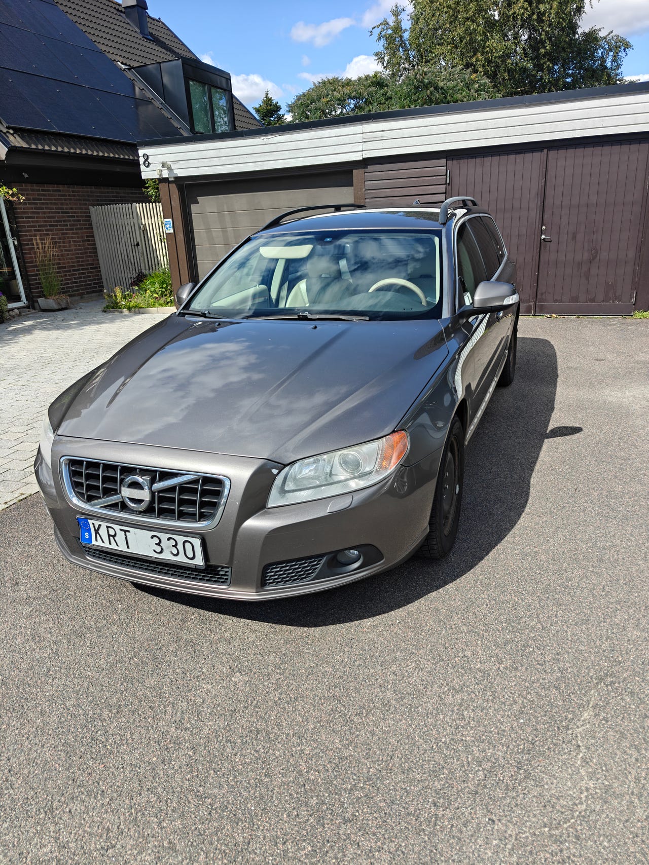 Volvo V70 2011 – bild 1 av 7