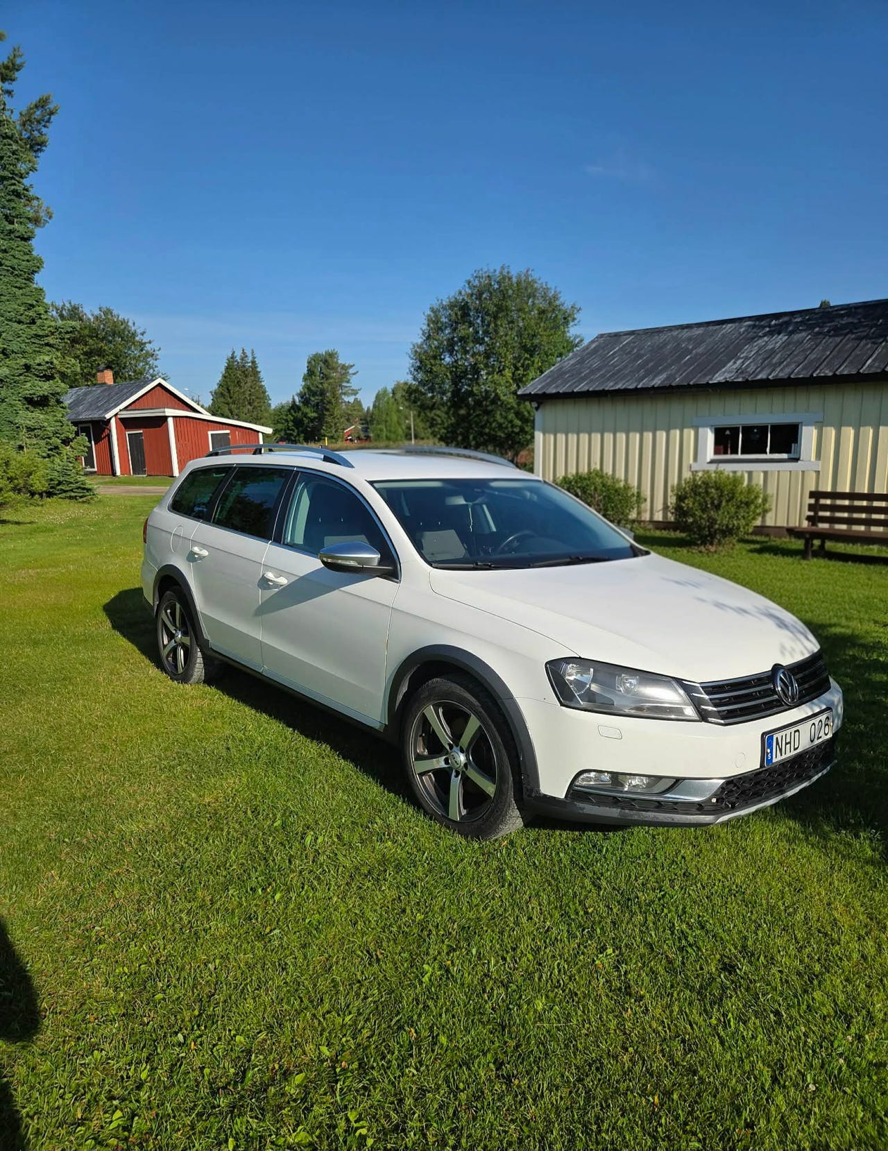 Volkswagen Passat Alltrack 2014 – bild 1 av 6