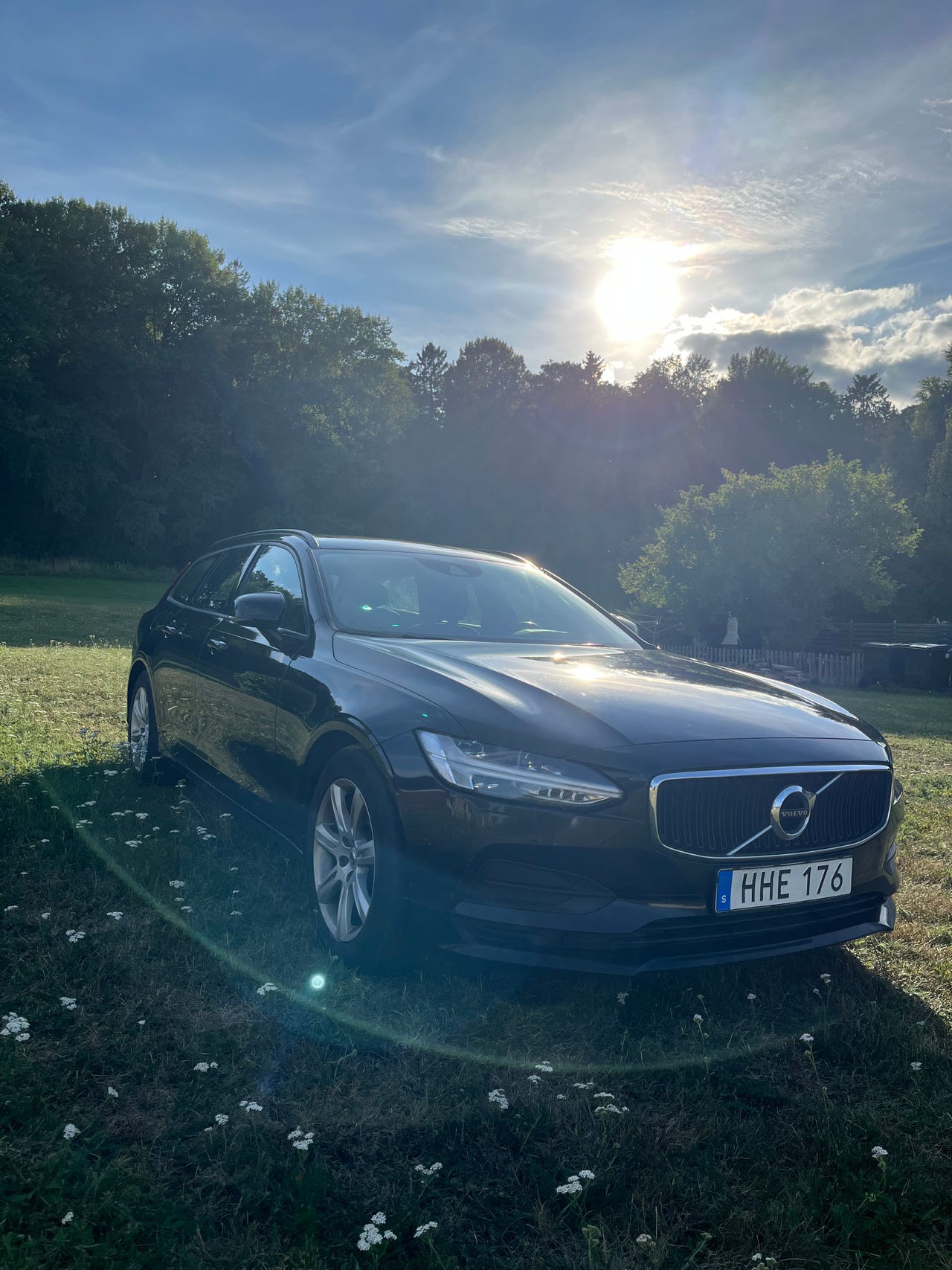Volvo V90 2018 – bild 1 av 7