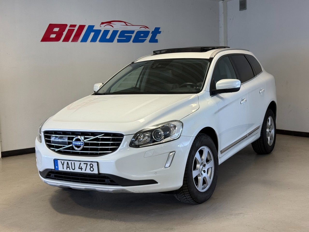 Volvo XC60 2016 – bild 1 av 17