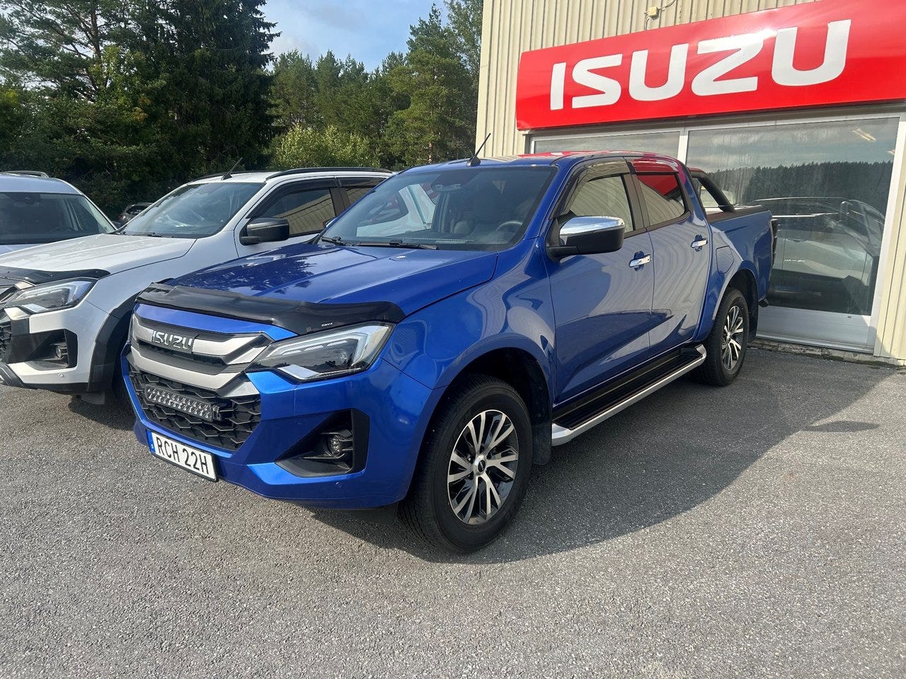 Isuzu D-max 2025 – bild 1 av 3
