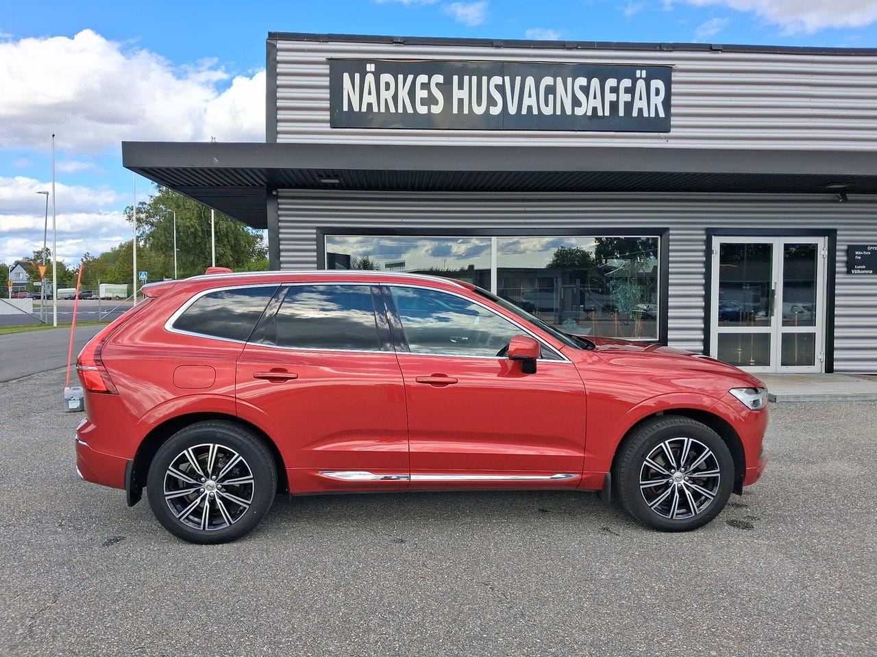 Volvo XC60 2018 – bild 1 av 24
