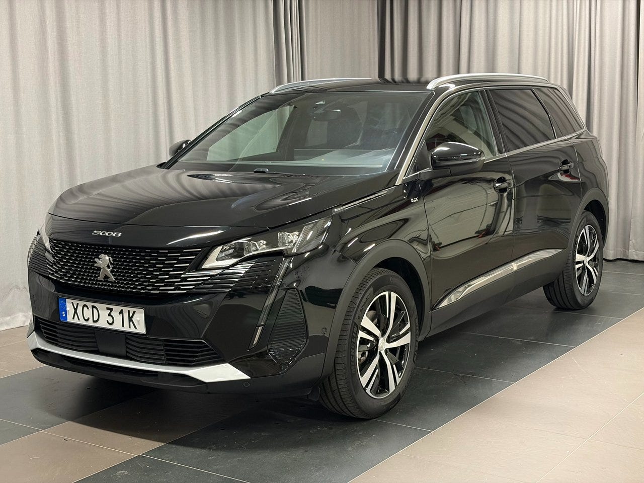 Peugeot 5008 2023 – bild 1 av 16