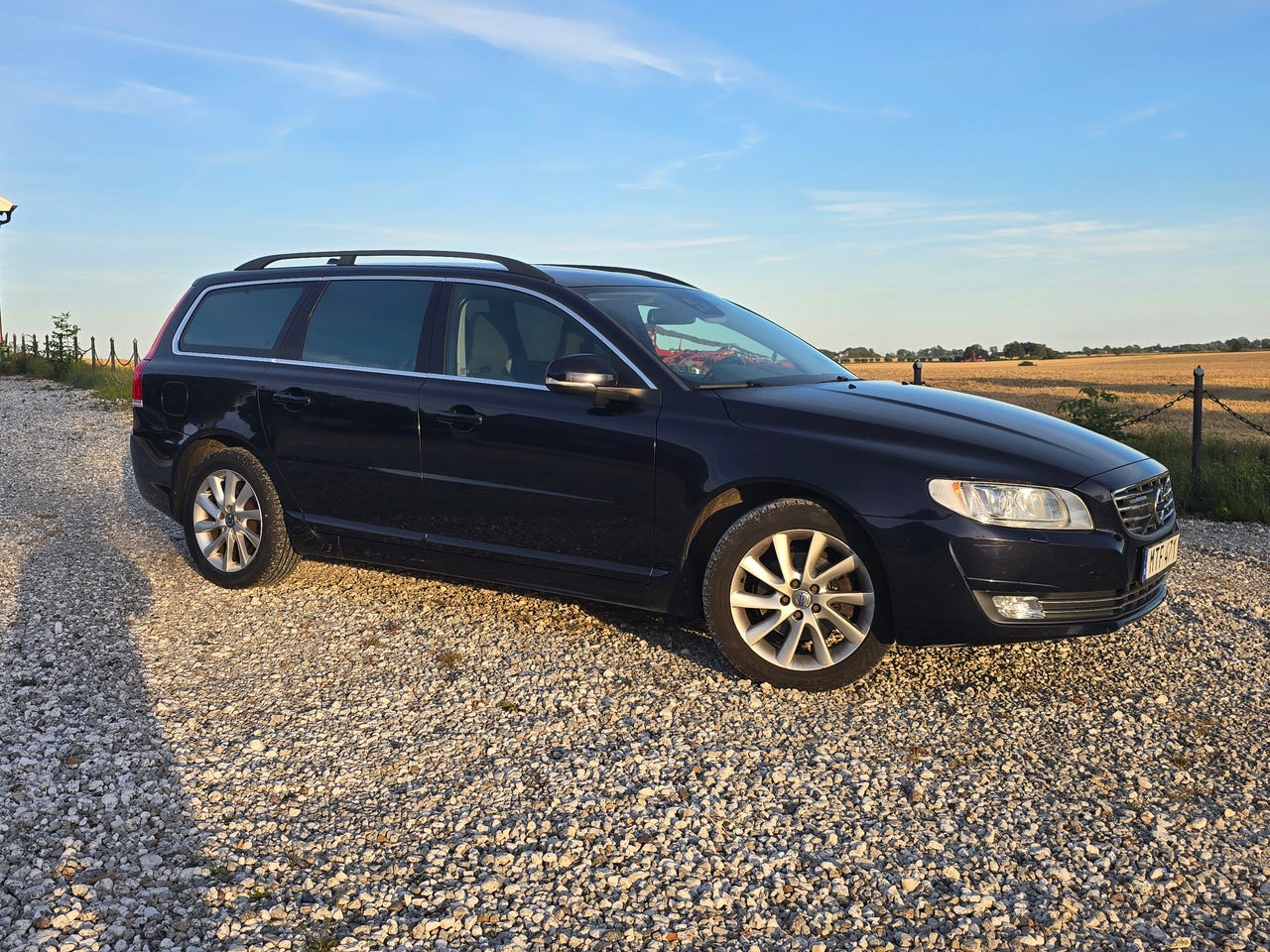 Volvo V70 2016 – bild 1 av 7