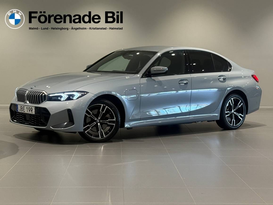 BMW 330e 2025 – bild 1 av 18