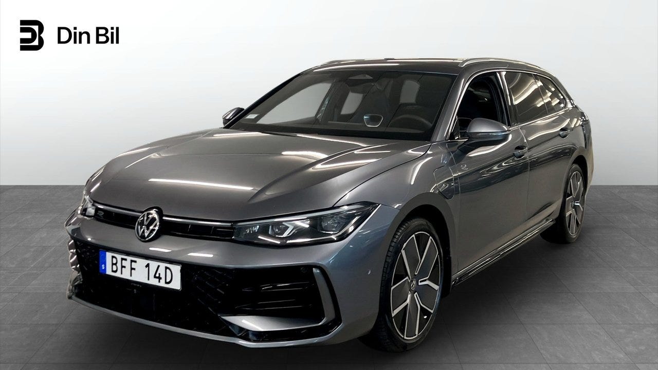 Volkswagen Passat 2025 – bild 1 av 14
