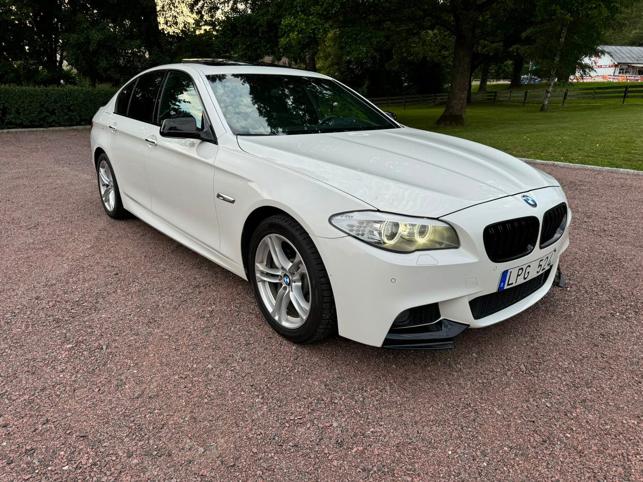 BMW 525d 2012 – bild 1 av 8