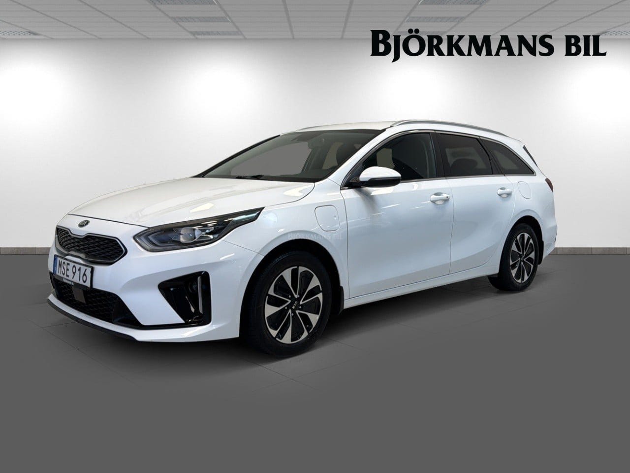 Kia Ceed 2021 – bild 1 av 20