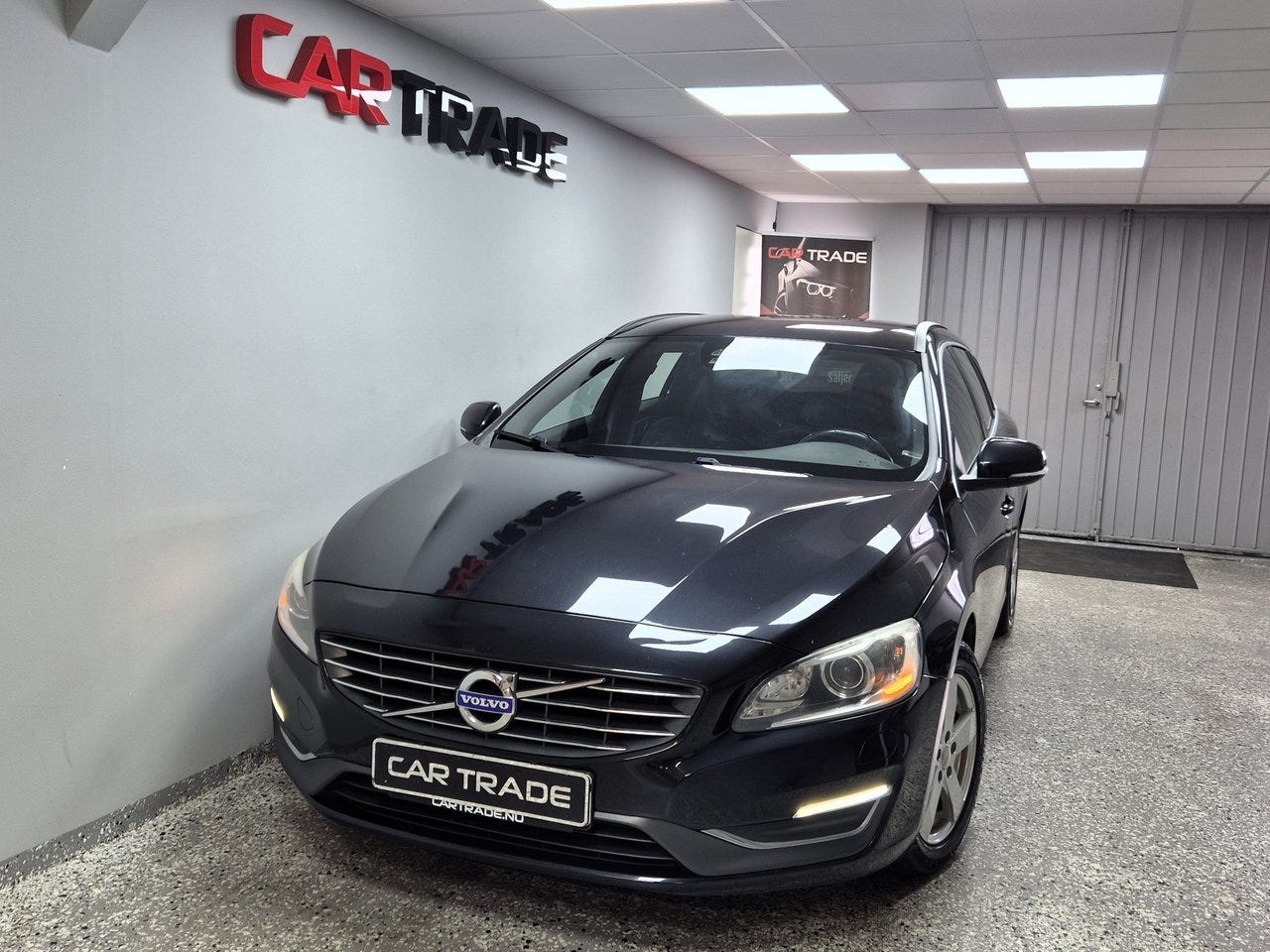 Volvo V60 2015 – bild 1 av 22