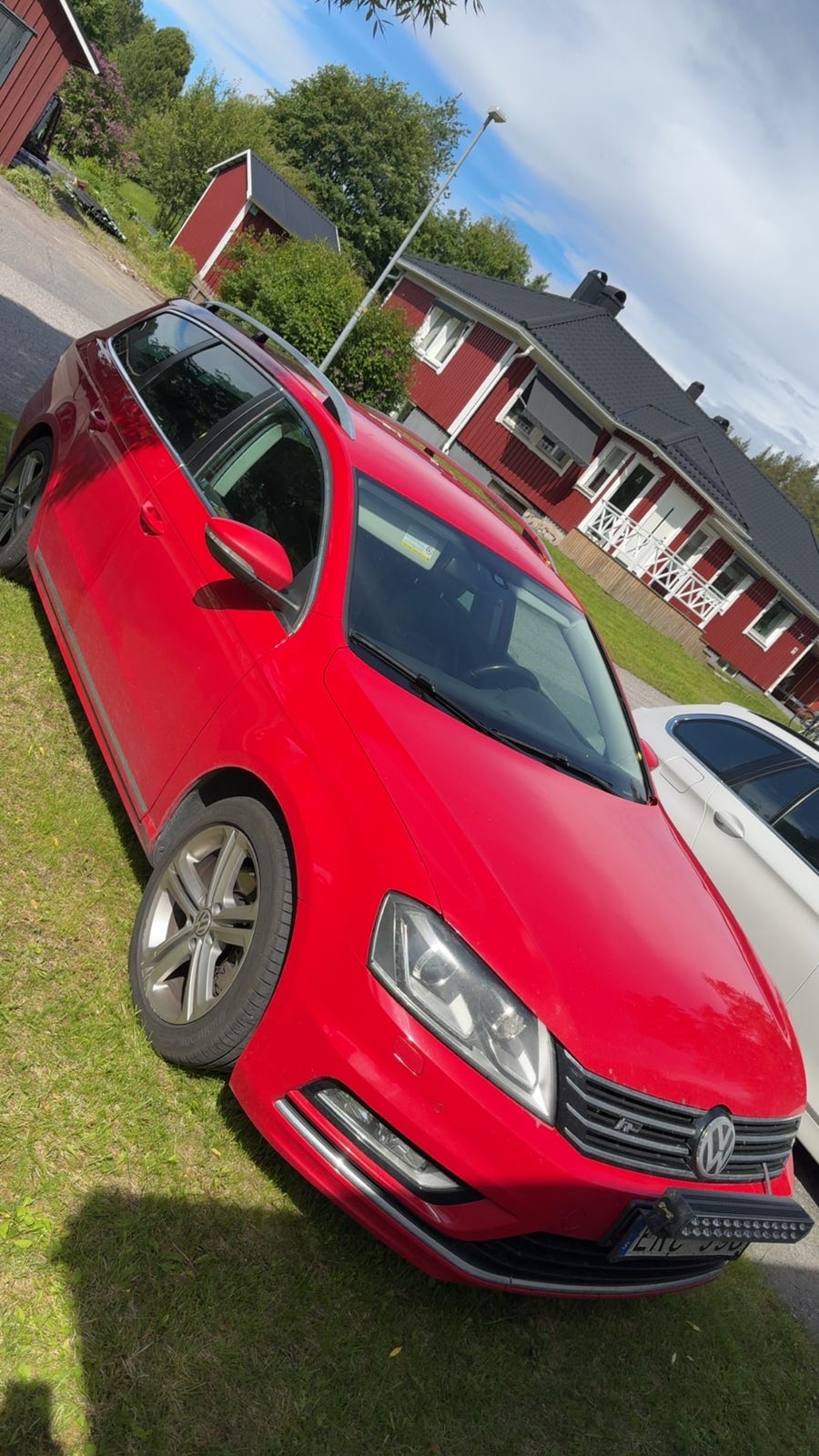 Volkswagen Passat 2013 – bild 1 av 5