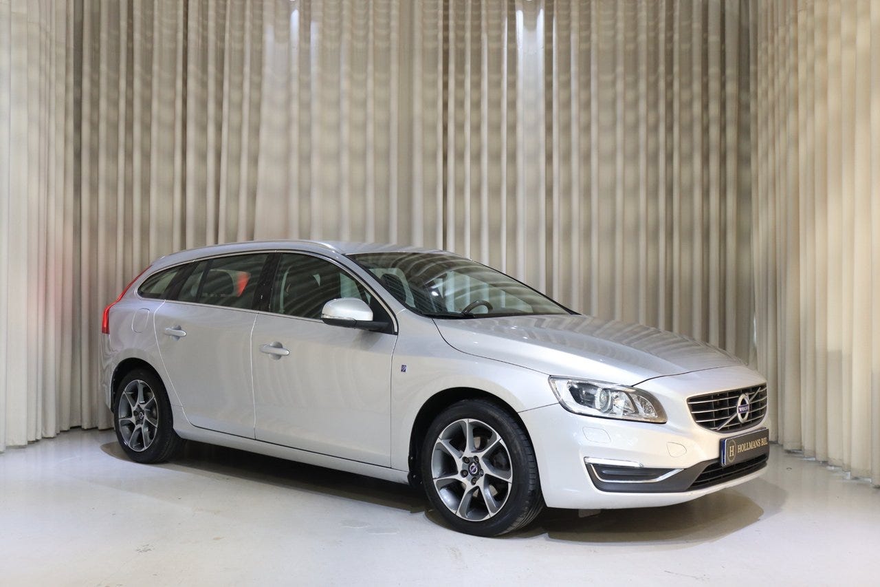 Volvo V60 2016 – bild 1 av 24