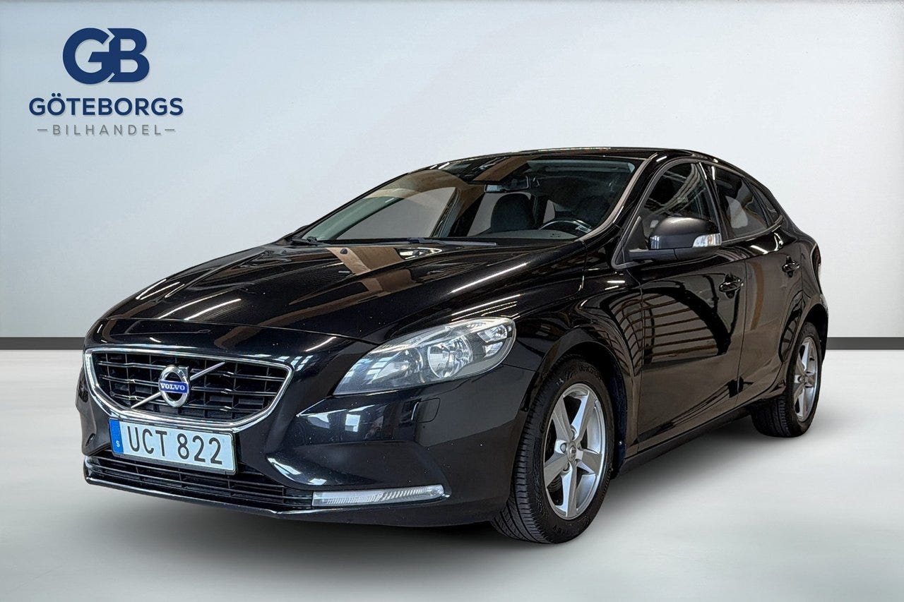 Volvo V40 2015 – bild 1 av 17