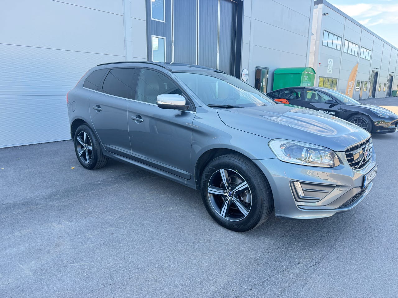 Volvo XC60 2017 – bild 1 av 9