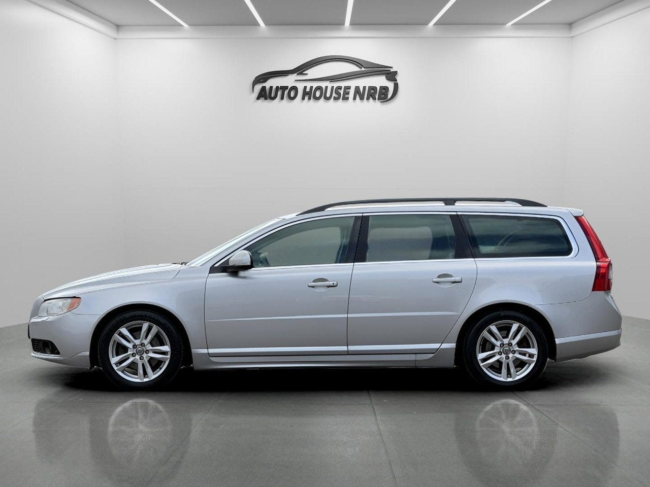 Volvo V70 2013 – bild 1 av 24
