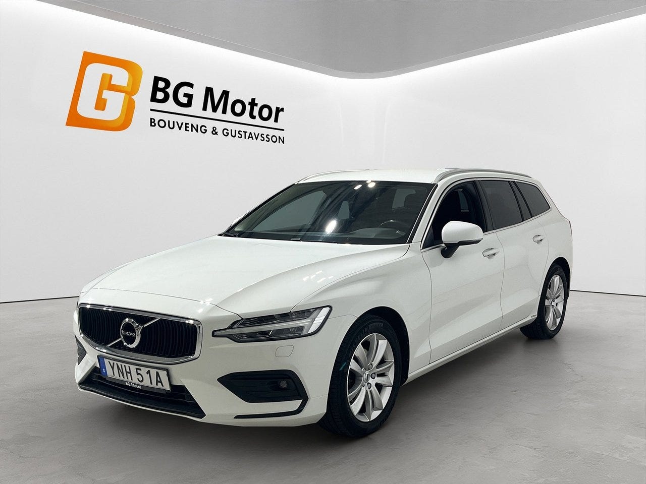 Volvo V60 2020 – bild 1 av 16