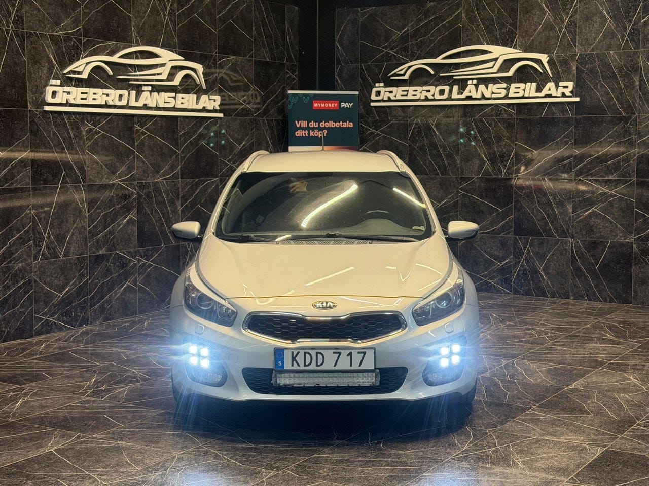 Kia Ceed 2016 – bild 1 av 20