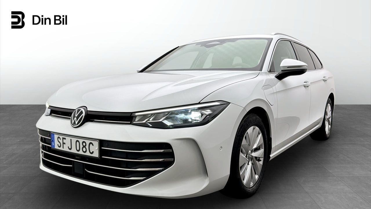 Volkswagen Passat 2025 – bild 1 av 19