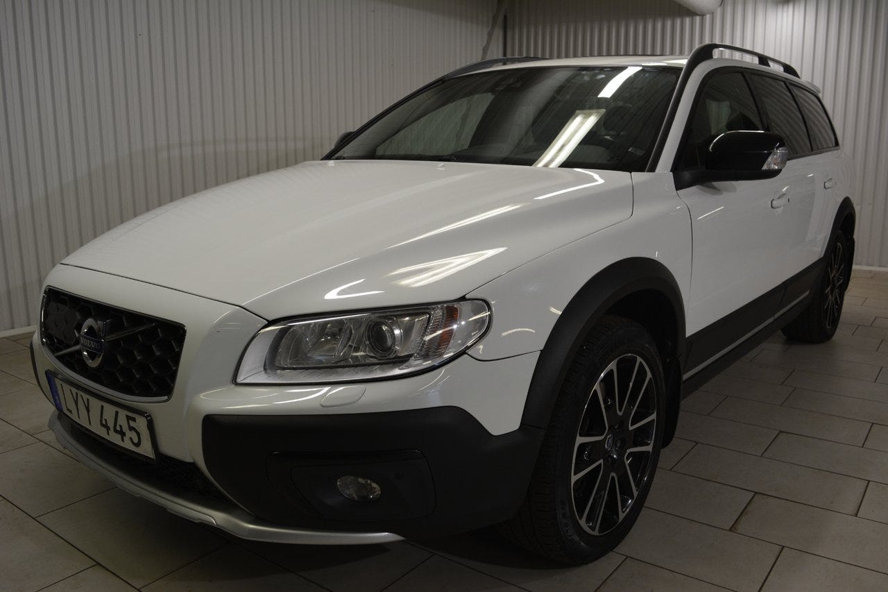 Volvo XC70 2016 – bild 1 av 21