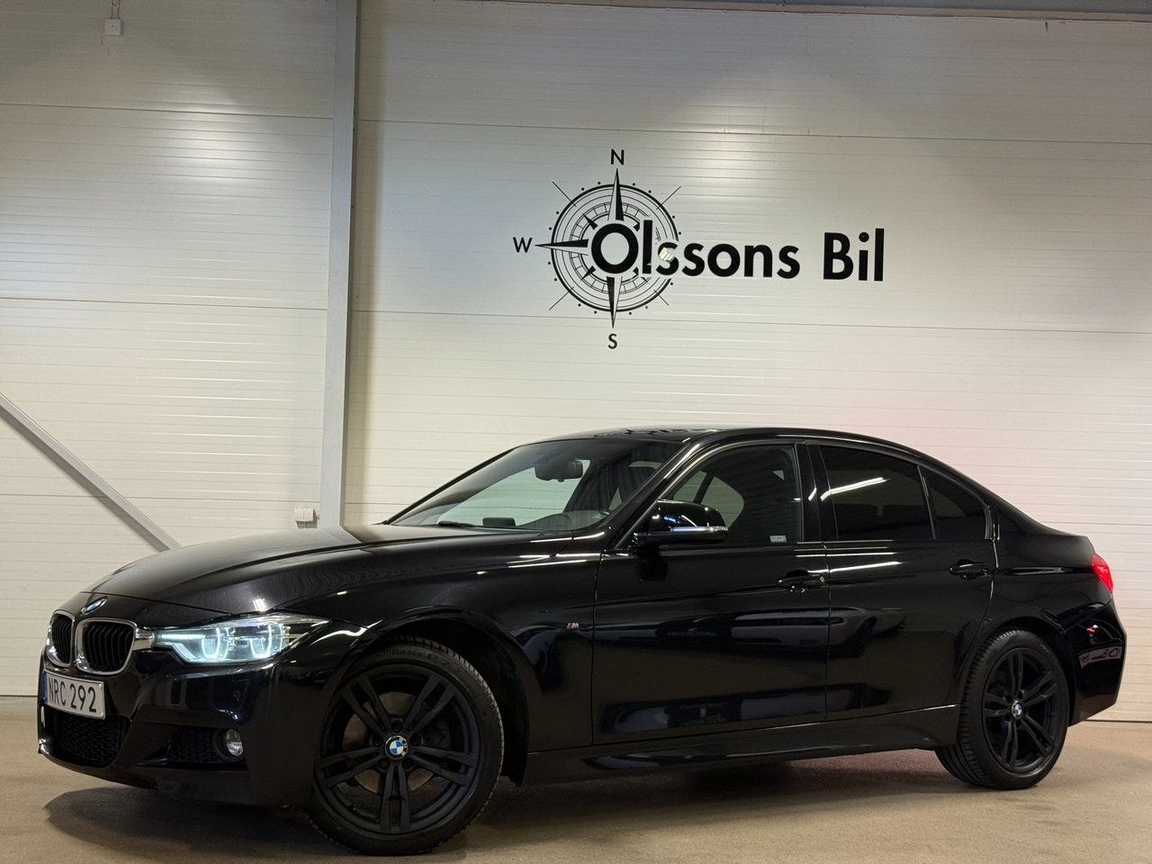 BMW 320d 2017 – bild 1 av 17