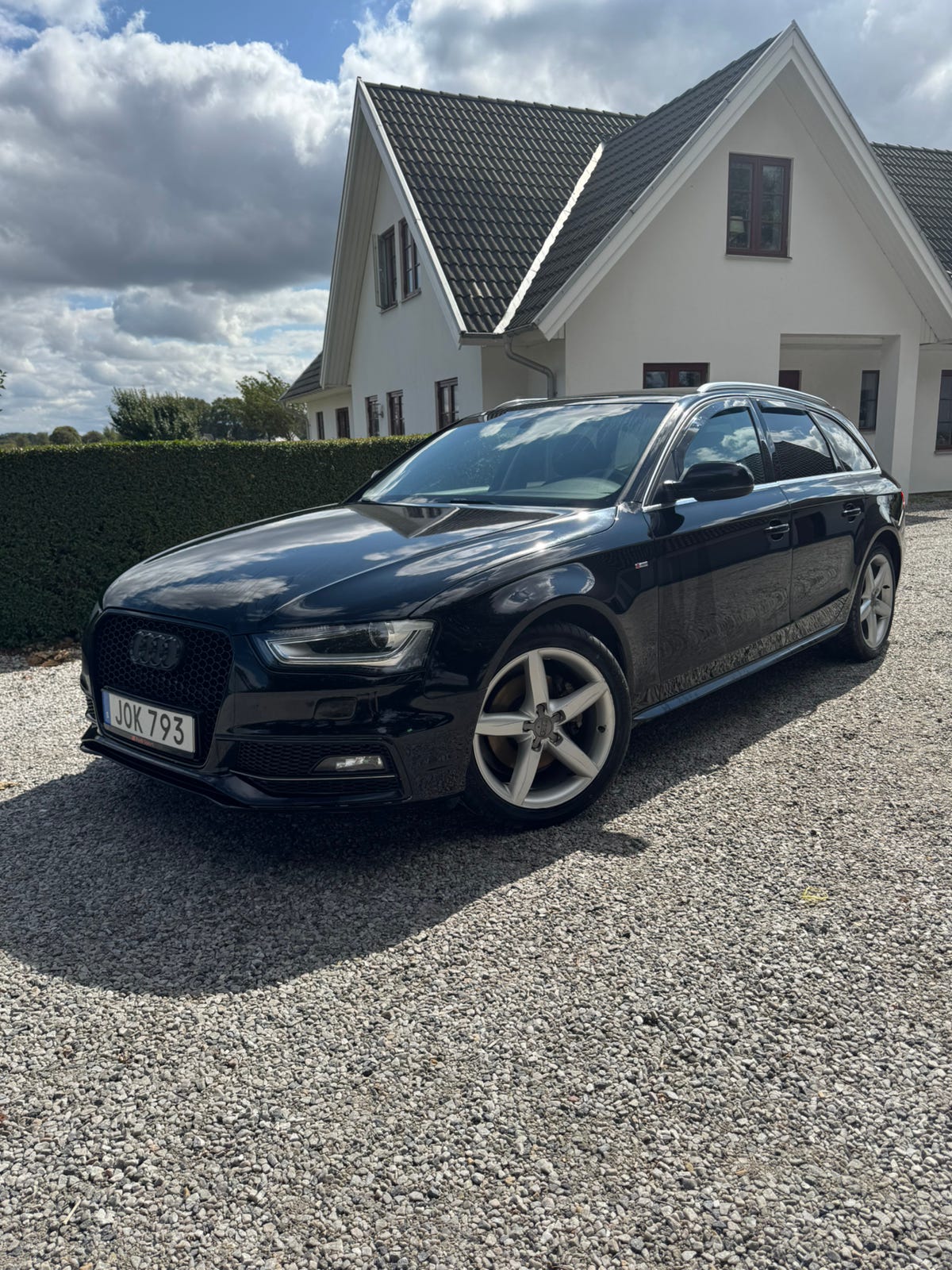Audi A4 2015 – bild 1 av 6