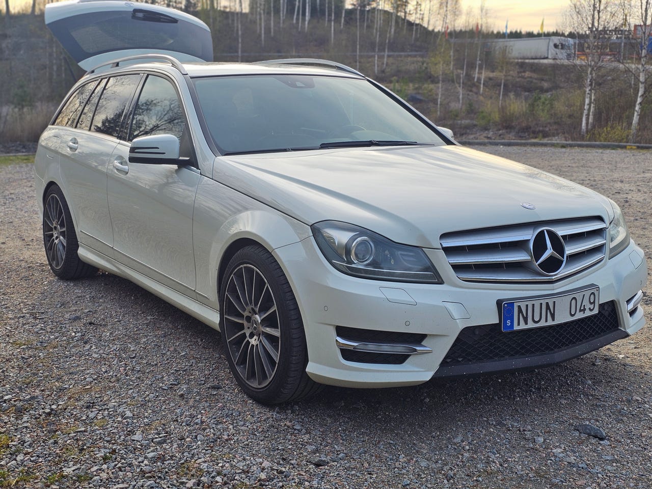 Mercedes-Benz C220 2012 – bild 1 av 13