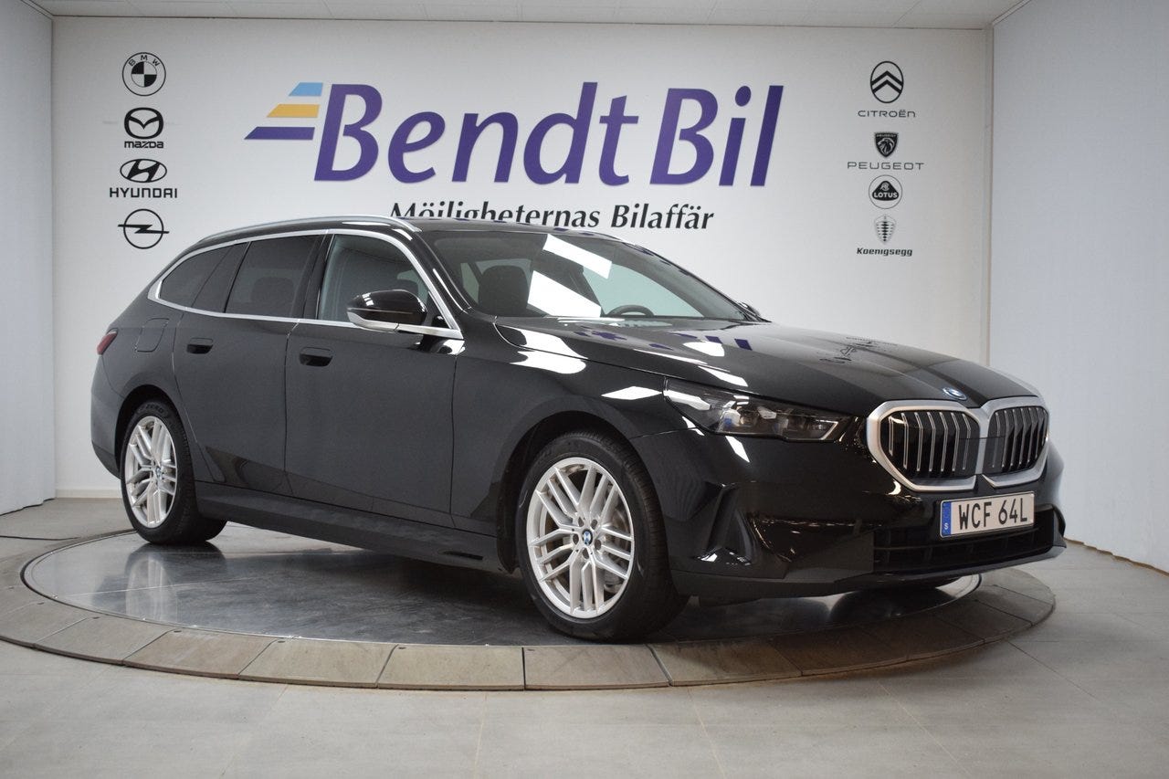 BMW 530e 2026 – bild 1 av 24